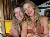 Gisele Bündchen celebra aniversário com irmã gêmea em praia da Bahia