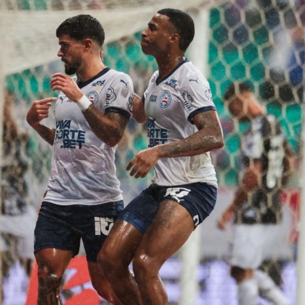 164300bahia-bate-o-botafogo-na-fonte-nova-pelo-campeonato-brasileiro-3