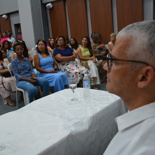 Prefeito-e-Secretario-Reuniao-com-Gestores-Educacionais-Foto-Jorge-Magalhaes-9