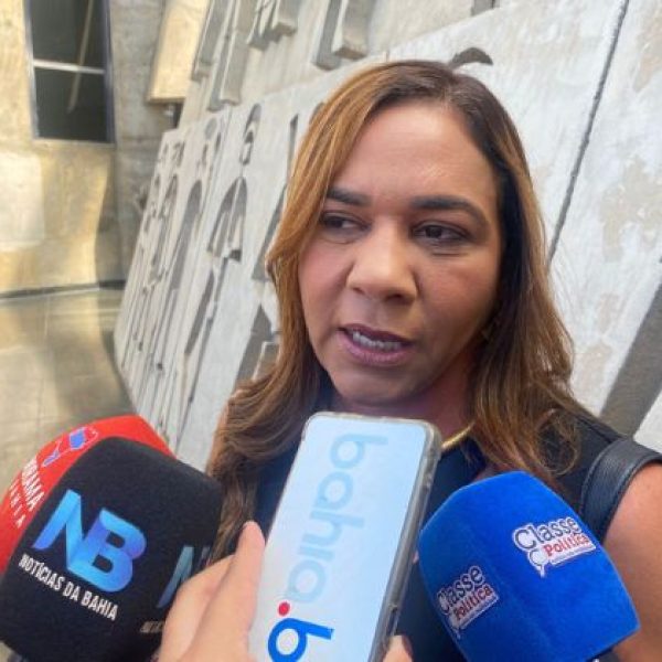 Roberta-Santana-Carolina-Papa-bahia-ba