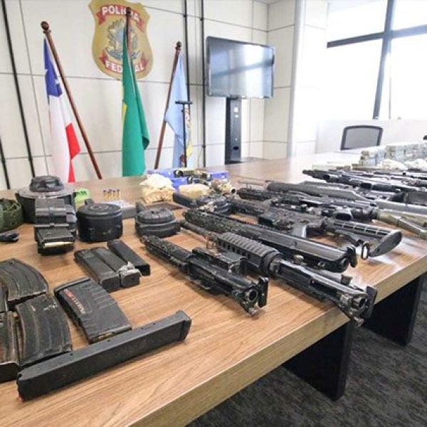 armas-fuzis-guerra-trafico-salvador-pf-pc-pm