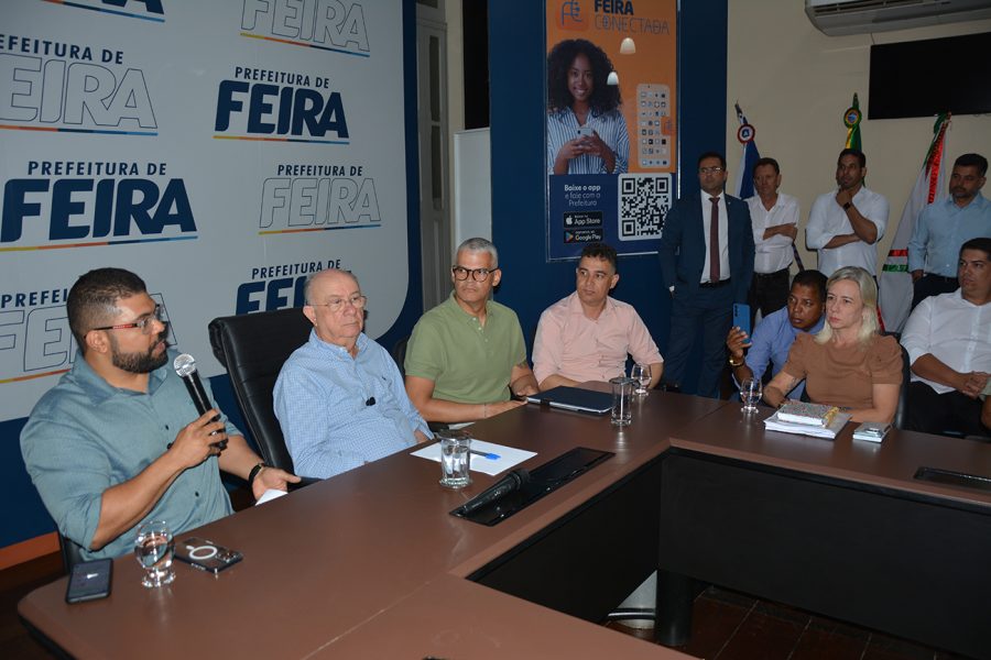 prefeitura-de-feira-apresenta-estrategia-para-zerar-fila-de-_03012025103150