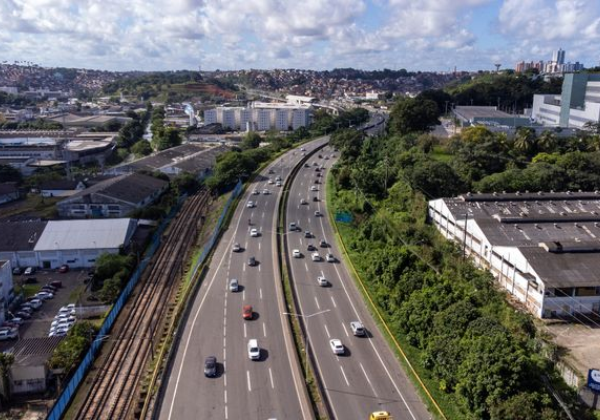 BR-324 terá tráfego de carga especial e pode apresentar lentidão nesta quinta-feira (3)